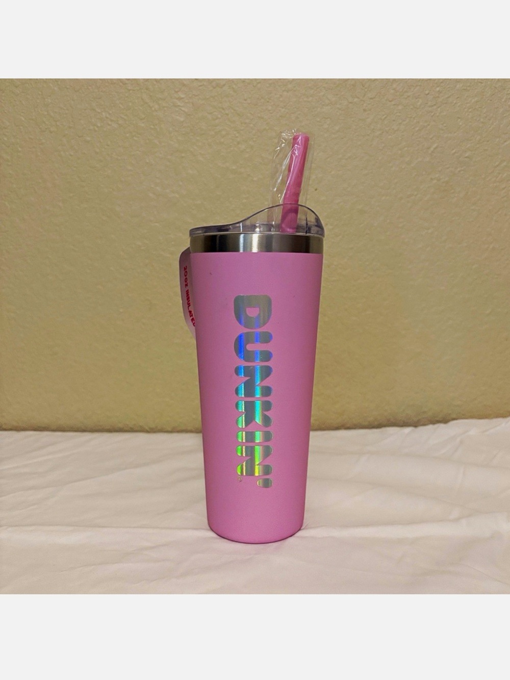 Dunkin' 20 oz Pink Stainless Steel Insulated Tumbler pink w/Lid Straw